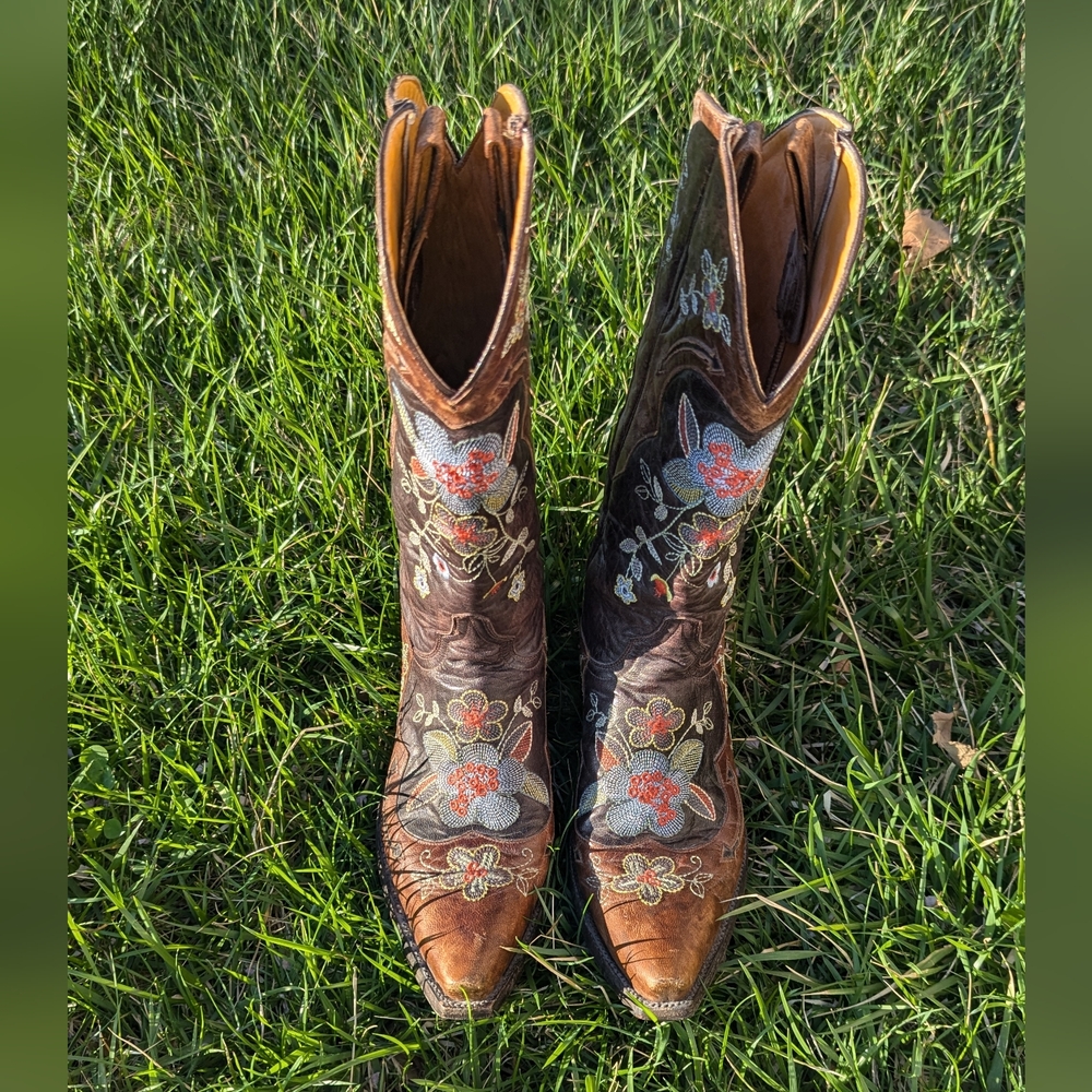 Old Gringo Bonnie Cowboy Boots Size 8